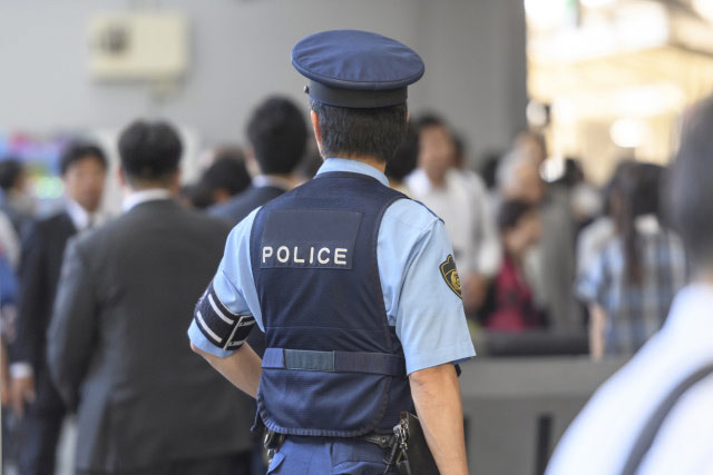 警備員と警察官の交通誘導の違いとは？