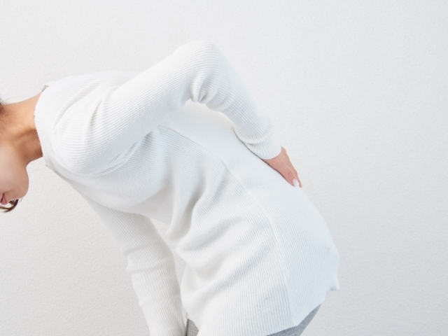 交通事故による腰椎捻挫の後遺症は腰痛！？｜治療や回復に向けたリハビリの大切なポイント