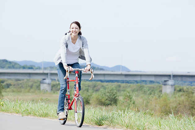 自転車事故の慰謝料の相場は?損害賠償金や示談金との関係・示談までの流れもご紹介! 2 自転車事故の慰謝料の基礎知識や示談金等との関係