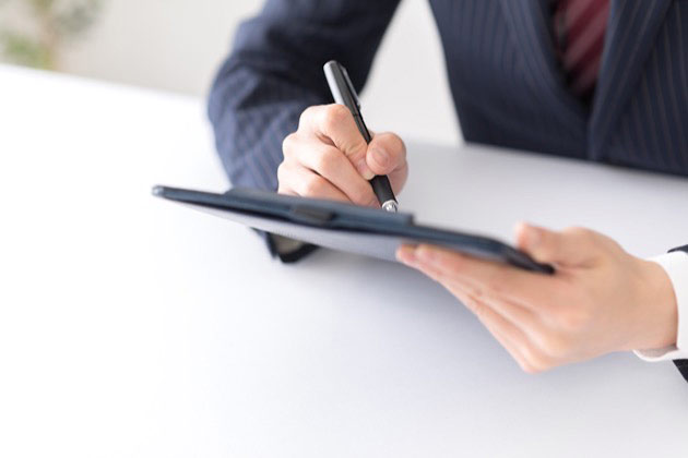 ①交通事故発生状況報告書