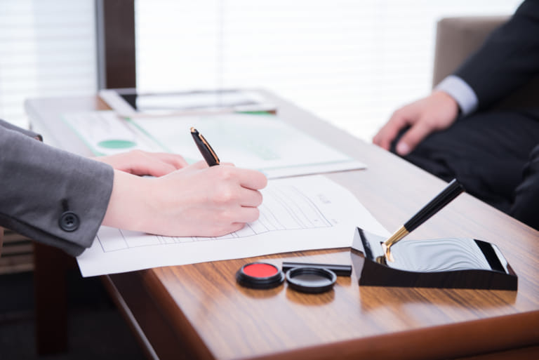 後遺障害の申請方法は弁護士に頼むとどうなる？