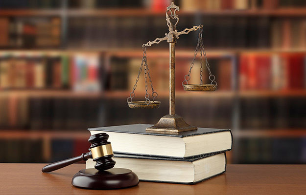 交通事故裁判の判例紹介!事例ごとの交通事故の示談金(慰謝料)相場とは 16 判例を検討!打撲?骨折?交通事故の妥当な示談金の金額とは