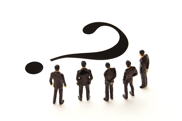 交通事故の現場検証を実施するのは誰？