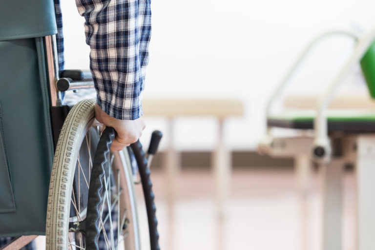 バイク事故の被害者が意識不明で回復しない場合・・・示談や損害賠償請求は誰が!? 13 バイク事故による意識不明の後遺症に対する慰謝料の相場は?