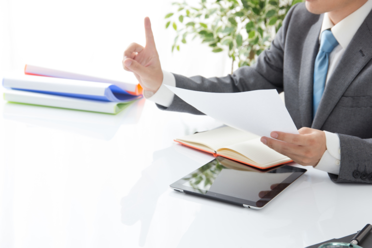 肩甲骨骨折・鎖骨骨折・胸骨骨折|後遺症は痛み?慰謝料相場は知らなきゃ損! 6 【必見】鎖骨・胸骨・肩甲骨の後遺症等級や認定基準をご紹介!