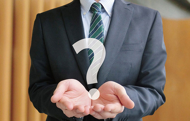 交通事故被害者の方のお葬式|通常とは日程が違う?葬式代は加害者に請求できる? 5 加害者が葬式に参列…もしも香典を受け取ったら被害者にとって不利になる?